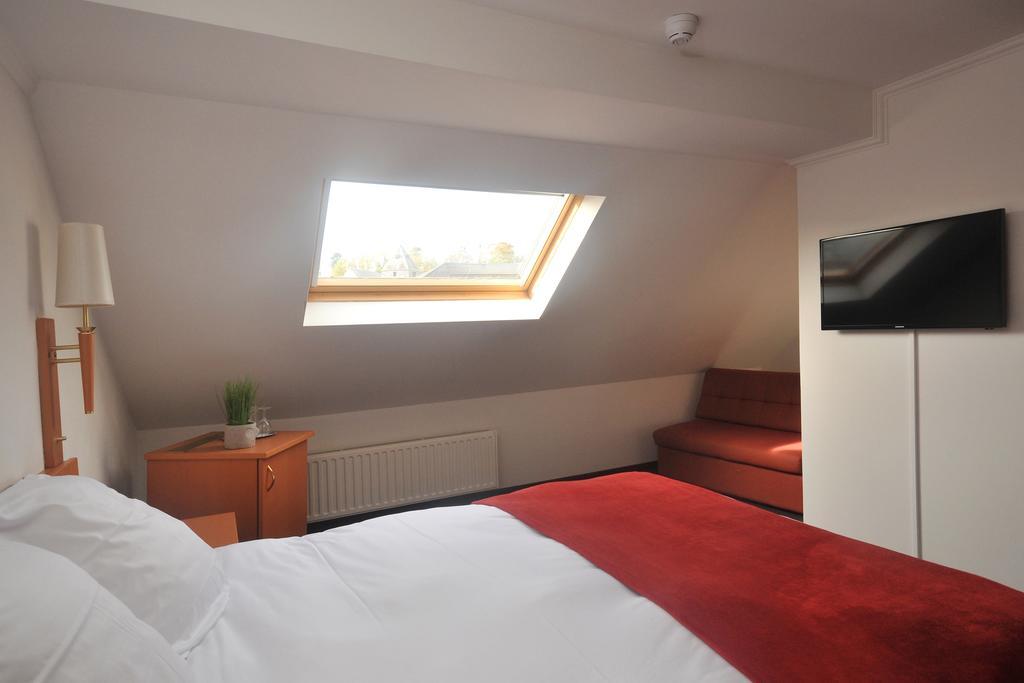 Hotel Du Perron Theux Room photo