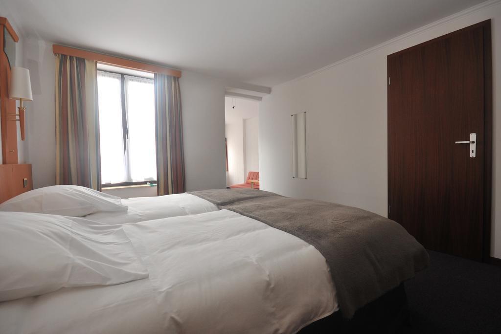 Hotel Du Perron Theux Room photo